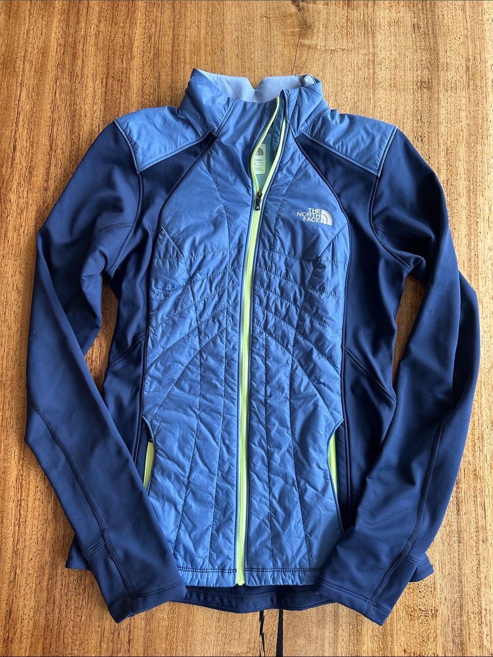 Like New! The North Face Women's Blue Quilted Hybrid Lightweight Jacket - SM